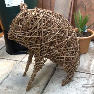 Featured image of post Willow Sculptures For Garden